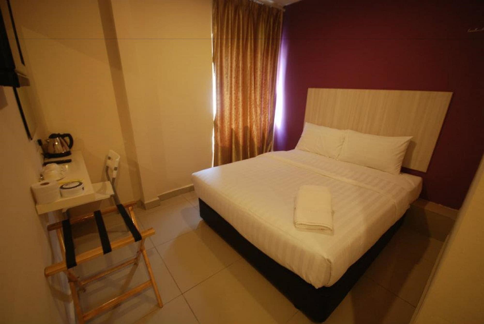 101 Hotel Bangi Exterior photo